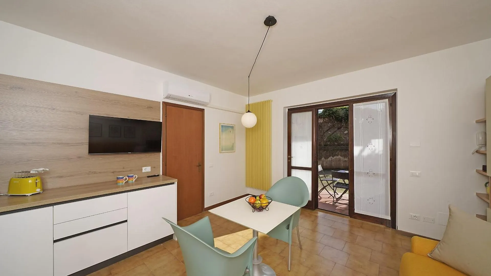 Apartment I Girasoli D10 By Wonderful Italy Toscolano Maderno Italy