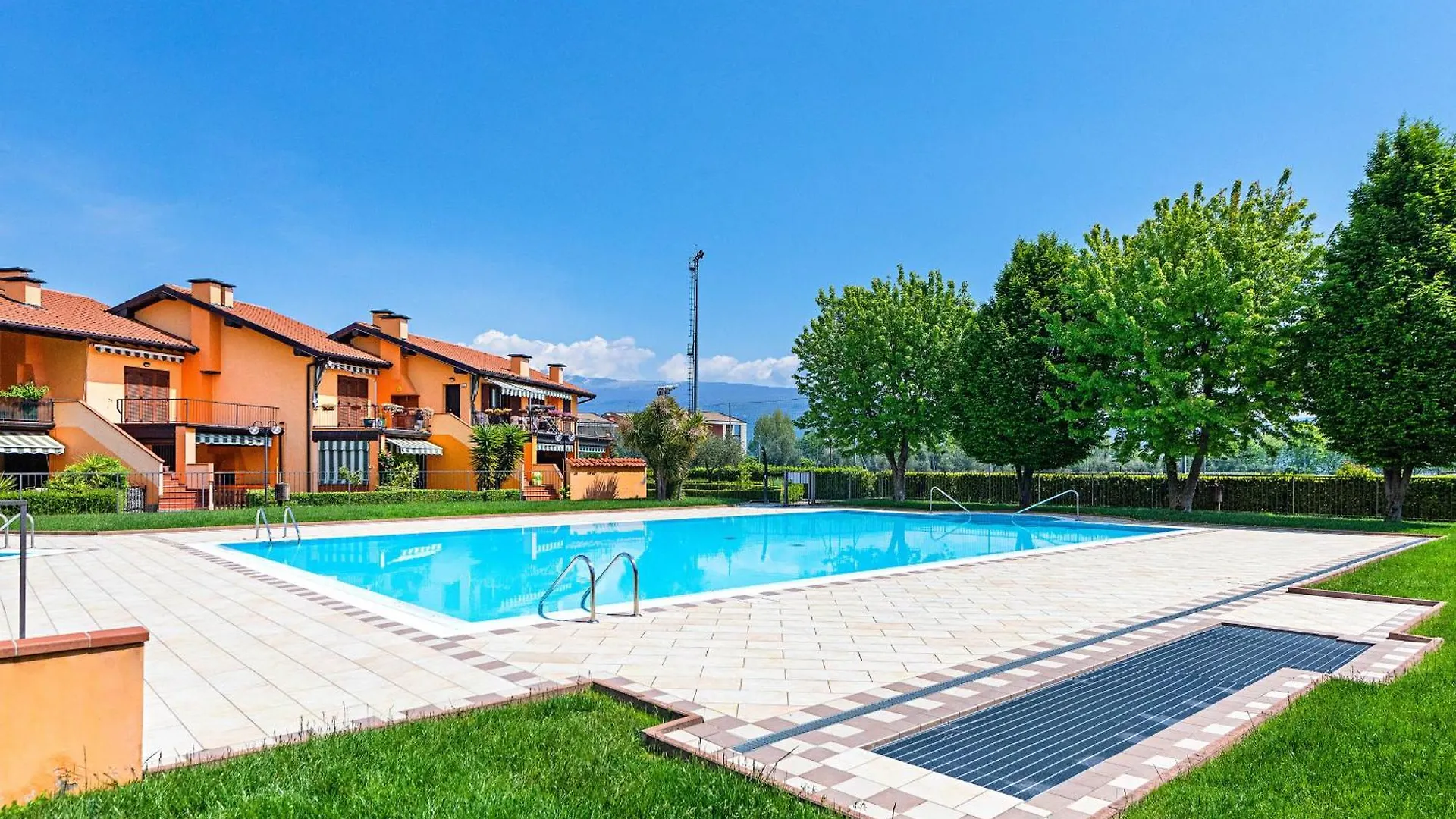 Apartment I Girasoli D10 By Wonderful Italy Toscolano Maderno
